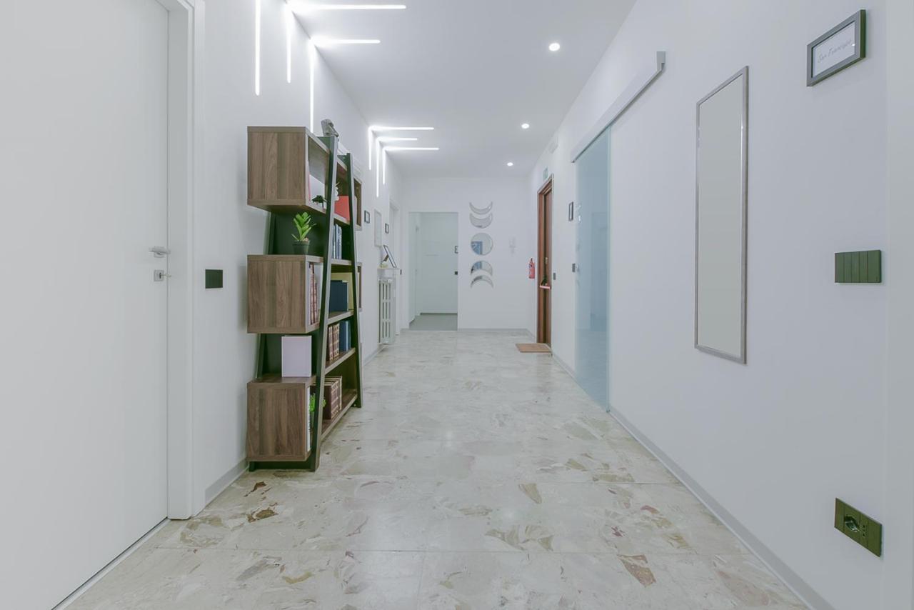 Alle Porte Del Centro - Guest House - Reggio Emilia - Ingresso Centro Storico - Parcheggio Gratuito Экстерьер фото